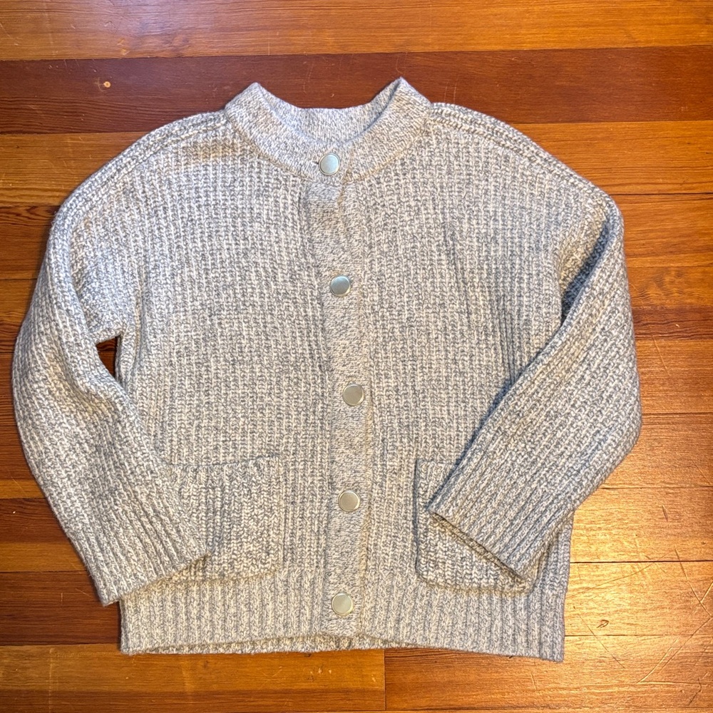 NWOT Grey Heather Abercrombie Cardigan